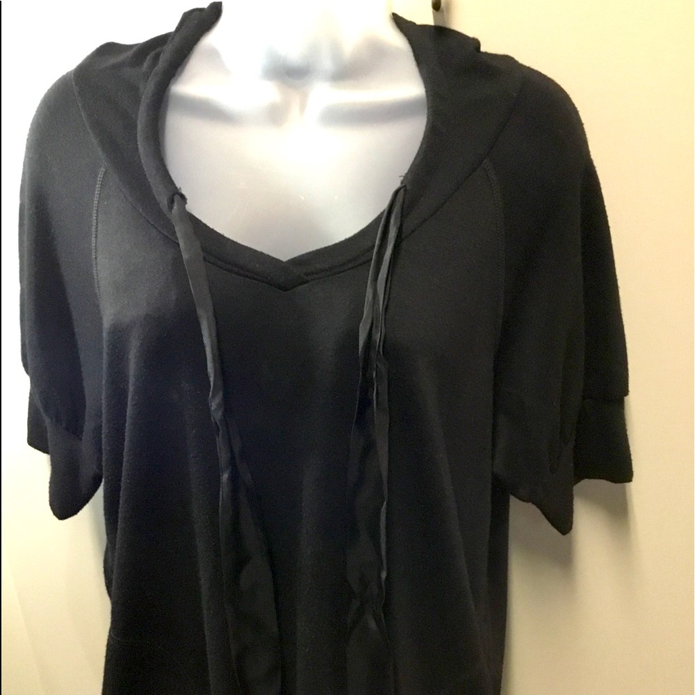 Short sleeved hooded pullover top